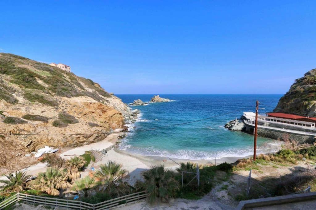 ליגאריה Eleni Sea View Luxury Apartment In Mades מראה חיצוני תמונה